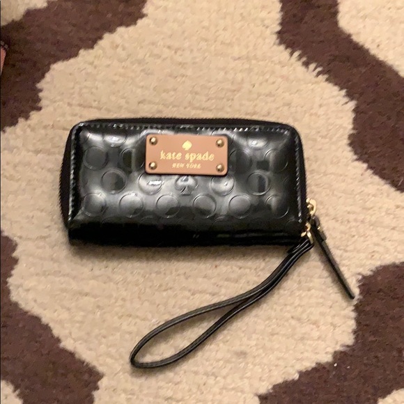 Kate Spade Black patent wristlet - Picture 1 of 8
